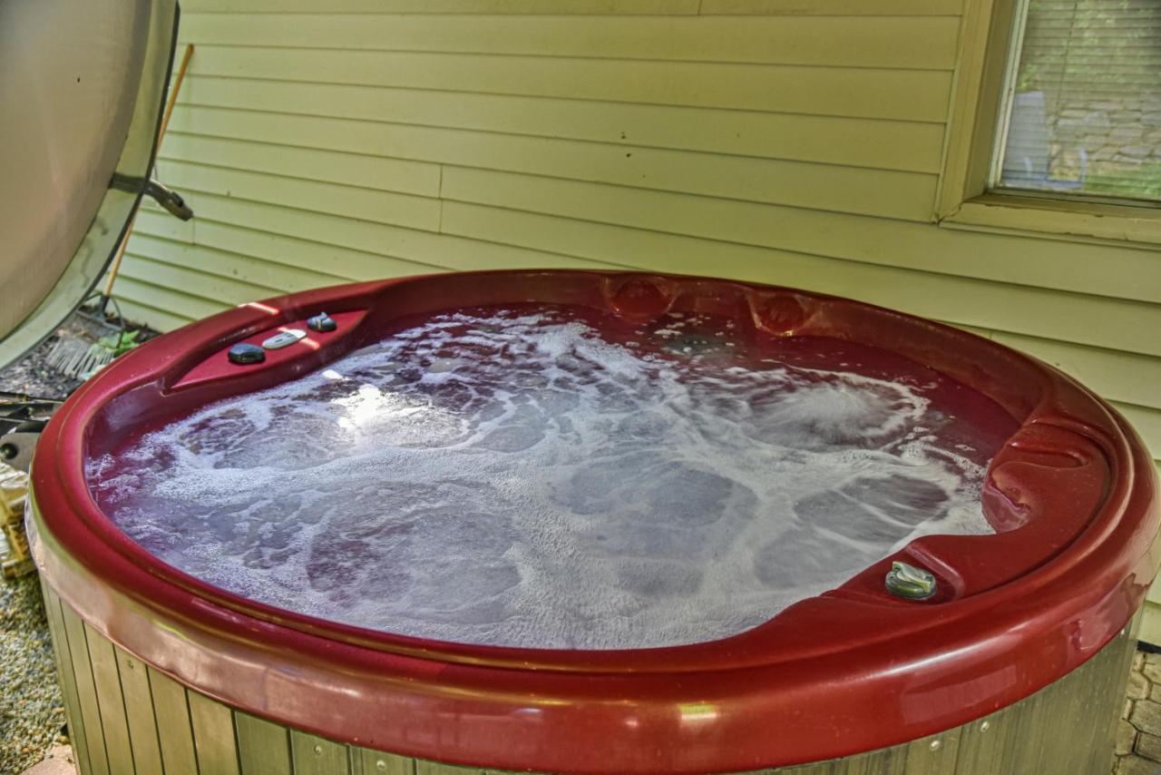South Asheville Home With Hot Tub Just 11 Miles To Downtown Esterno foto
